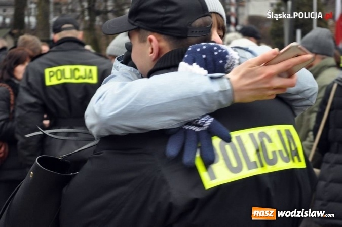 Zdjęcie w galerii na portalu naszwodzislaw.com: Śląski garnizon policji ma 217 nowych stróżów prawa wiadomości z regionu