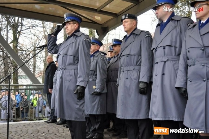 Zdjęcie w galerii na portalu naszwodzislaw.com: Śląski garnizon policji ma 217 nowych stróżów prawa wiadomości z regionu