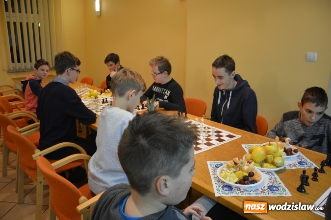 Zdjęcie w galerii na portalu naszwodzislaw.com: Wdrażanie zdrowego trybu życia przy aktywności umysłowej  wiadomości z regionu