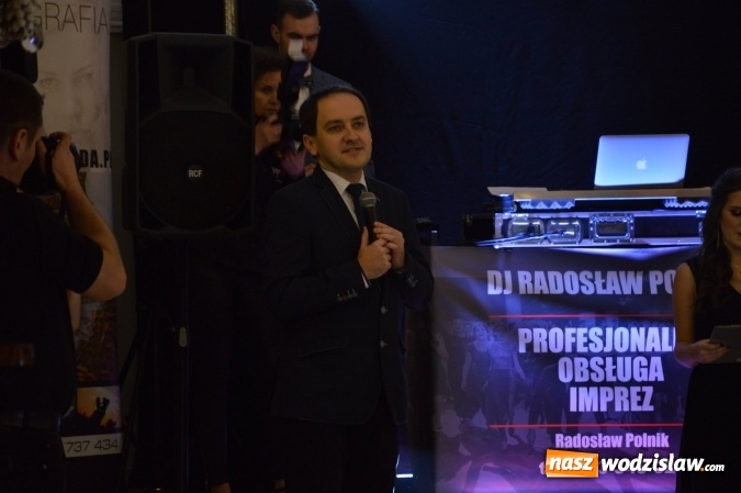 Zdjęcie w galerii na portalu naszwodzislaw.com: Maraton studniówkowy rozpoczyna II LO  wiadomości z regionu