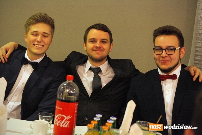 Zdjęcie w galerii na portalu naszwodzislaw.com: Studniówka 2018. ZST bawi się w Bluszczowie  wiadomości z regionu