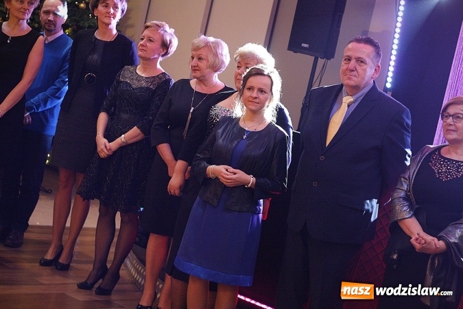 Zdjęcie w galerii na portalu naszwodzislaw.com: Studniówka 2018. ZST bawi się w Bluszczowie  wiadomości z regionu