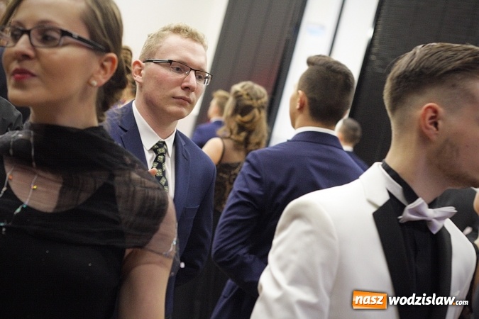Zdjęcie w galerii na portalu naszwodzislaw.com: Tak na studniówce bawi się ILO  wiadomości z regionu