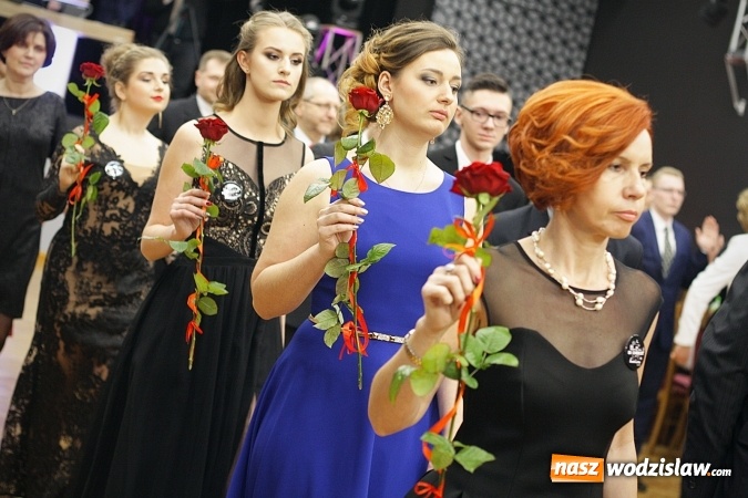 Zdjęcie w galerii na portalu naszwodzislaw.com: Tak na studniówce bawi się ILO  wiadomości z regionu