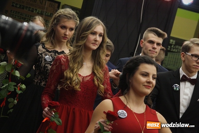 Zdjęcie w galerii na portalu naszwodzislaw.com: Tak na studniówce bawi się ILO  wiadomości z regionu