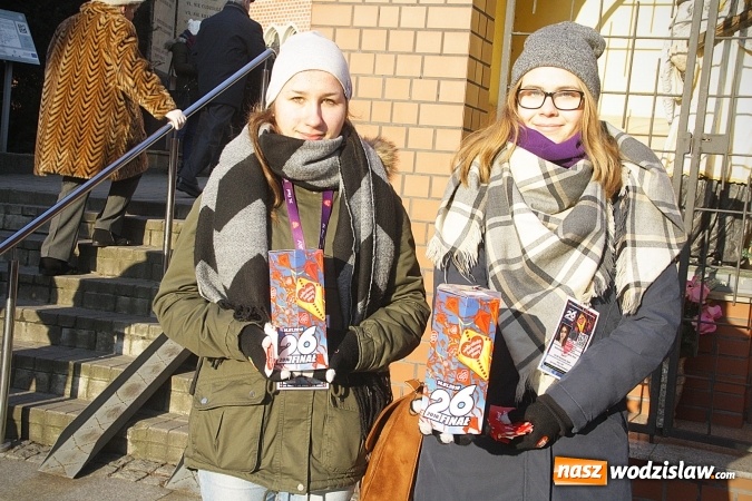Zdjęcie w galerii na portalu naszwodzislaw.com: A Ty już się dorzuciłeś? Wielka Orkiestra Świątecznej Pomocy gra w Wodzisławiu  wiadomości z regionu