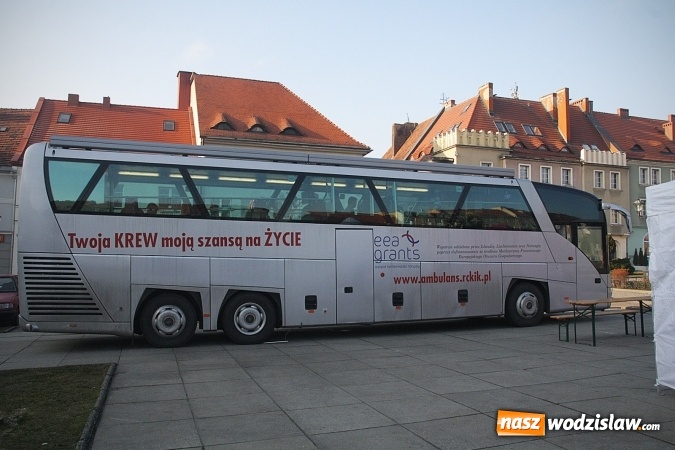 Zdjęcie w galerii na portalu naszwodzislaw.com: A Ty już się dorzuciłeś? Wielka Orkiestra Świątecznej Pomocy gra w Wodzisławiu  wiadomości z regionu