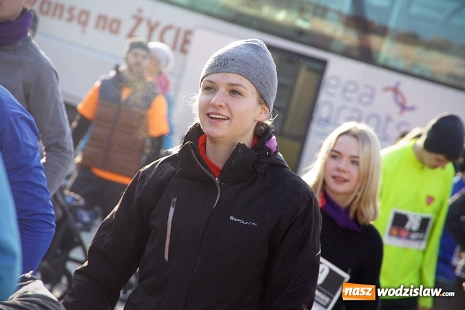 Zdjęcie w galerii na portalu naszwodzislaw.com: WOŚP w Wodzisławiu. Za nami bieg Policz się z cukrzycą i ucz się pierwszej pomocy  wiadomości z regionu