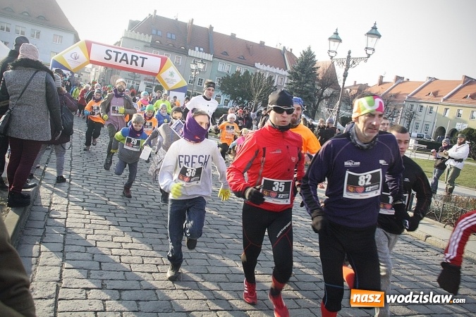 Zdjęcie w galerii na portalu naszwodzislaw.com: WOŚP w Wodzisławiu. Za nami bieg Policz się z cukrzycą i ucz się pierwszej pomocy  wiadomości z regionu