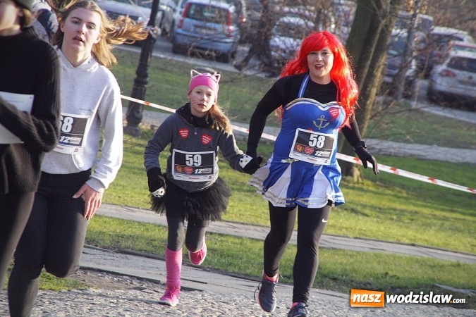 Zdjęcie w galerii na portalu naszwodzislaw.com: WOŚP w Wodzisławiu. Za nami bieg Policz się z cukrzycą i ucz się pierwszej pomocy  wiadomości z regionu