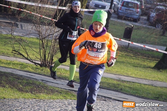 Zdjęcie w galerii na portalu naszwodzislaw.com: WOŚP w Wodzisławiu. Za nami bieg Policz się z cukrzycą i ucz się pierwszej pomocy  wiadomości z regionu