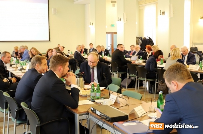 Zdjęcie w galerii na portalu naszwodzislaw.com: Jak uzdrowić szkolnictwo zawodowe? wiadomości z regionu