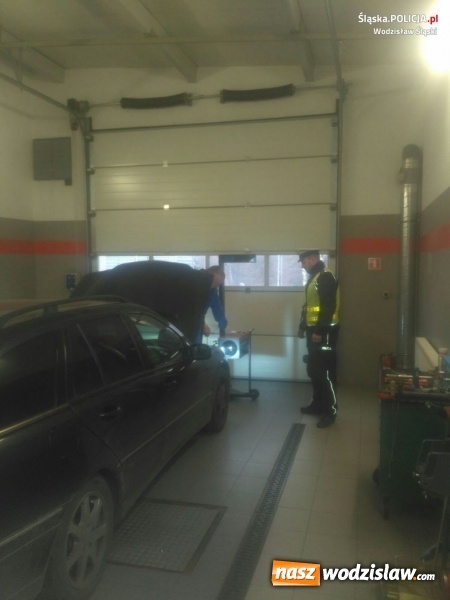 Zdjęcie w galerii na portalu naszwodzislaw.com: Bezpieczna droga do celu. Akcja wodzisławskiej policji przed feriami  wiadomości z regionu
