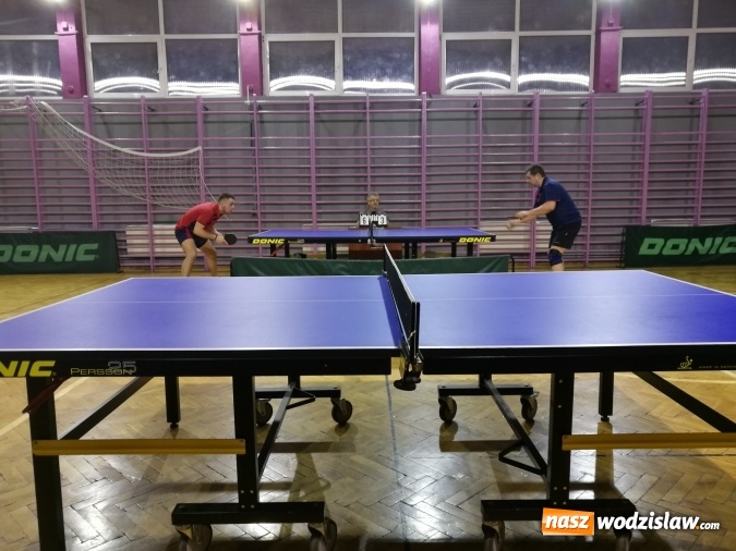 Zdjęcie w galerii na portalu naszwodzislaw.com: Mecz tenisa stołowego KRS TKKF Relaks – LKS Czarni I Gorzyce  wiadomości z regionu