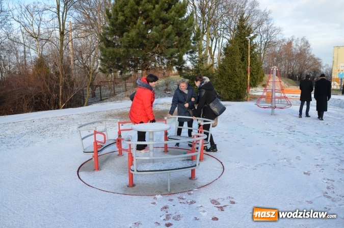 Zdjęcie w galerii na portalu naszwodzislaw.com: Wyremontowana sala gimnastyczna, wielofunkcyjne boisko, plac zabaw oraz centrum rekreacji. Zmiany przy ZSPWR wiadomości z regionu