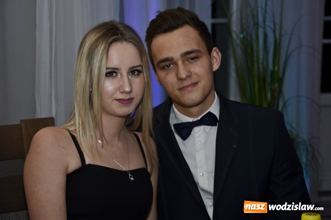 Zdjęcie w galerii na portalu naszwodzislaw.com: Nietypowo bo w czwartek. Studniówka LO z Rydułtów trwa w najlepsze! ZDJĘCIA  wiadomości z regionu