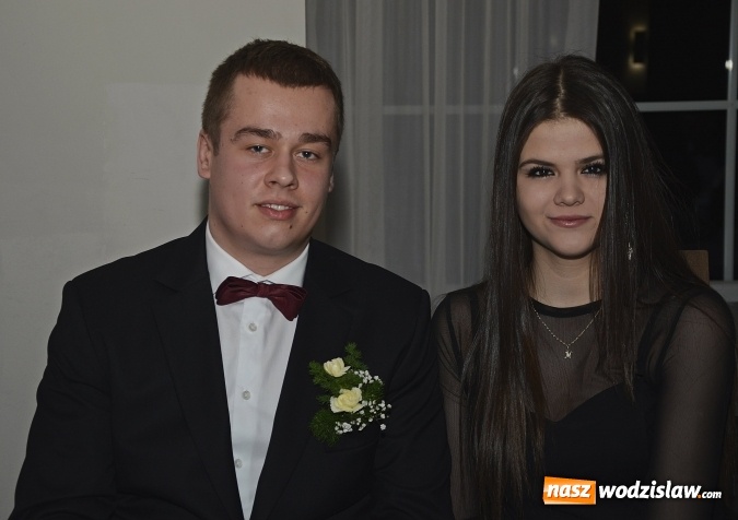 Zdjęcie w galerii na portalu naszwodzislaw.com: Nietypowo bo w czwartek. Studniówka LO z Rydułtów trwa w najlepsze! ZDJĘCIA  wiadomości z regionu