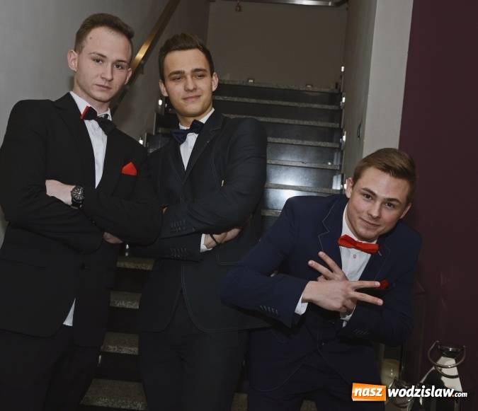 Zdjęcie w galerii na portalu naszwodzislaw.com: Nietypowo bo w czwartek. Studniówka LO z Rydułtów trwa w najlepsze! ZDJĘCIA  wiadomości z regionu