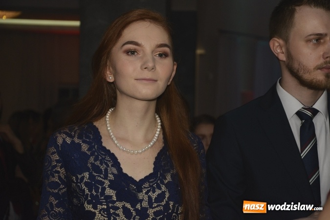 Zdjęcie w galerii na portalu naszwodzislaw.com: Nietypowo bo w czwartek. Studniówka LO z Rydułtów trwa w najlepsze! ZDJĘCIA  wiadomości z regionu