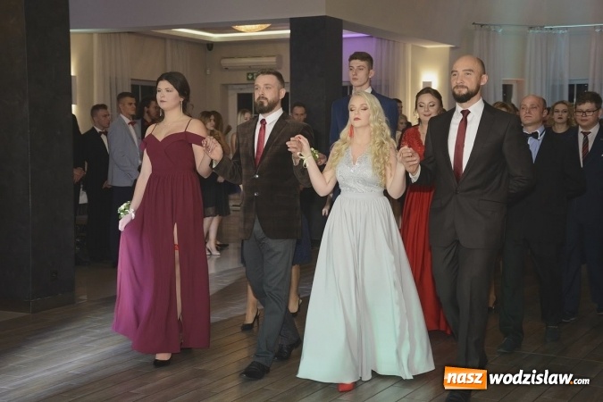 Zdjęcie w galerii na portalu naszwodzislaw.com: Nietypowo bo w czwartek. Studniówka LO z Rydułtów trwa w najlepsze! ZDJĘCIA  wiadomości z regionu