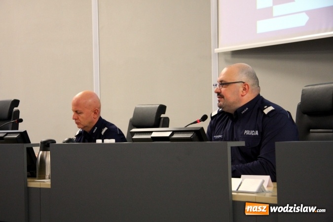 Zdjęcie w galerii na portalu naszwodzislaw.com: Śląscy policjanci podsumowali 2017 rok wiadomości z regionu