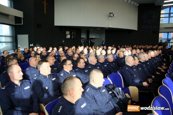 Zdjęcie w galerii na portalu naszwodzislaw.com: Śląscy policjanci podsumowali 2017 rok wiadomości z regionu