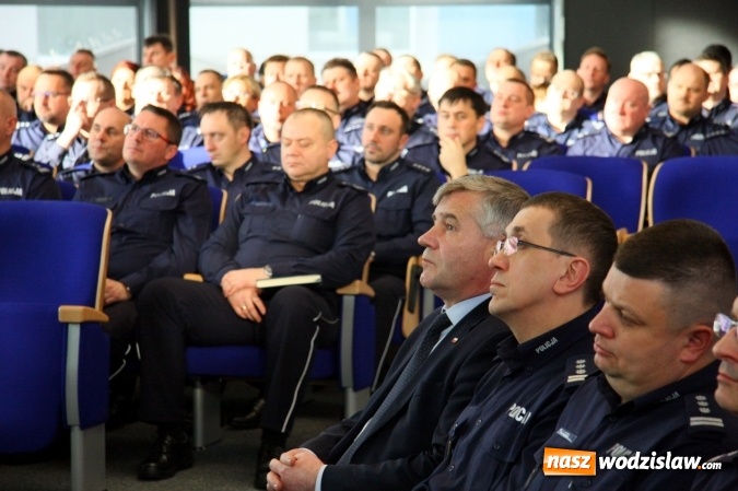 Zdjęcie w galerii na portalu naszwodzislaw.com: Śląscy policjanci podsumowali 2017 rok wiadomości z regionu