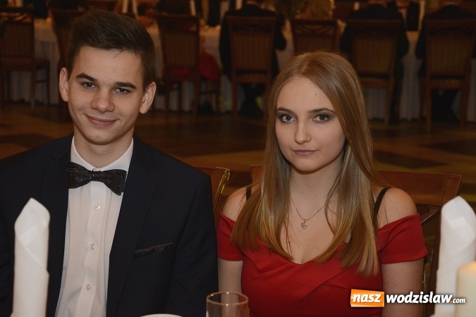 Zdjęcie w galerii na portalu naszwodzislaw.com: ZST na studniówce. FOTORELACJA  wiadomości z regionu