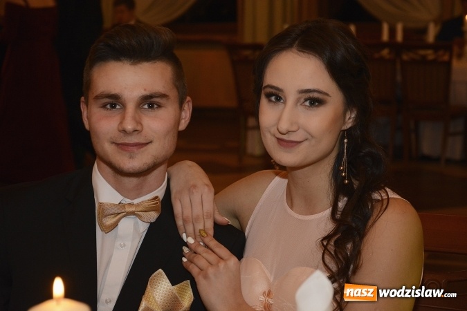 Zdjęcie w galerii na portalu naszwodzislaw.com: ZST na studniówce. FOTORELACJA  wiadomości z regionu