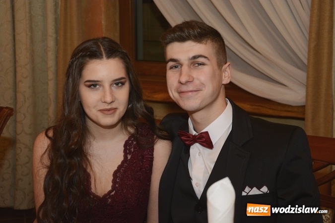 Zdjęcie w galerii na portalu naszwodzislaw.com: ZST na studniówce. FOTORELACJA  wiadomości z regionu