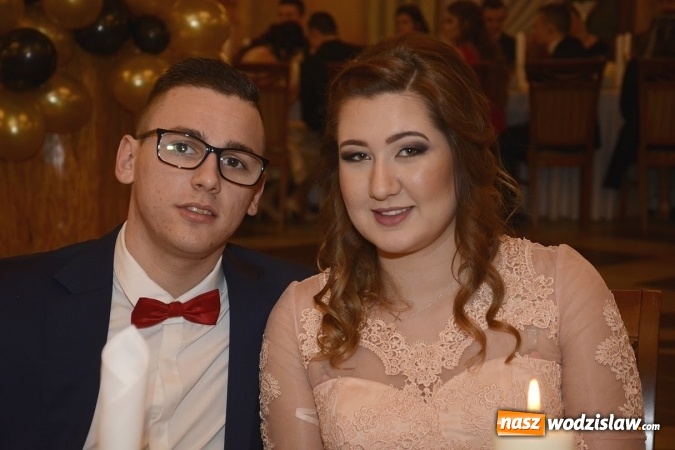 Zdjęcie w galerii na portalu naszwodzislaw.com: ZST na studniówce. FOTORELACJA  wiadomości z regionu