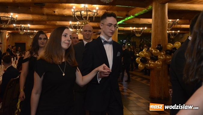 Zdjęcie w galerii na portalu naszwodzislaw.com: ZST na studniówce. FOTORELACJA  wiadomości z regionu