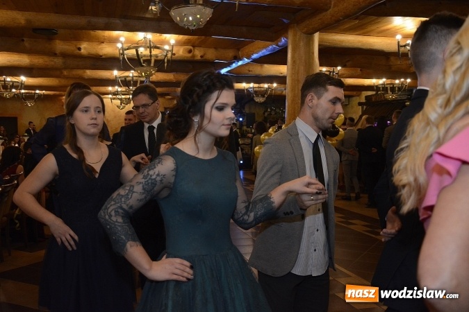 Zdjęcie w galerii na portalu naszwodzislaw.com: ZST na studniówce. FOTORELACJA  wiadomości z regionu