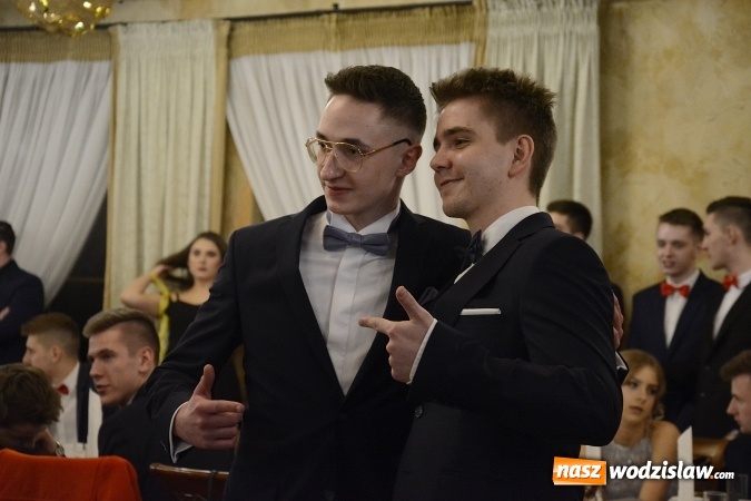 Zdjęcie w galerii na portalu naszwodzislaw.com: ZST na studniówce. FOTORELACJA  wiadomości z regionu