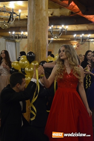 Zdjęcie w galerii na portalu naszwodzislaw.com: ZST na studniówce. FOTORELACJA  wiadomości z regionu