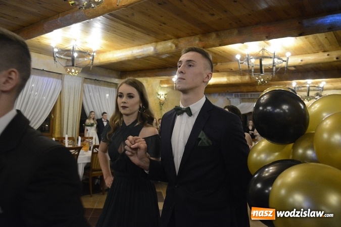 Zdjęcie w galerii na portalu naszwodzislaw.com: ZST na studniówce. FOTORELACJA  wiadomości z regionu