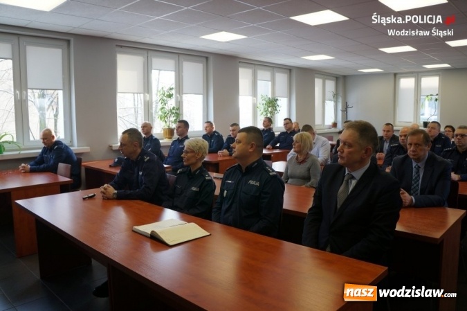 Zdjęcie w galerii na portalu naszwodzislaw.com: Wodzisławscy policjanci podsumowali 2017 rok wiadomości z regionu