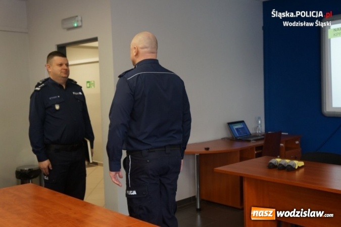 Zdjęcie w galerii na portalu naszwodzislaw.com: Wodzisławscy policjanci podsumowali 2017 rok wiadomości z regionu