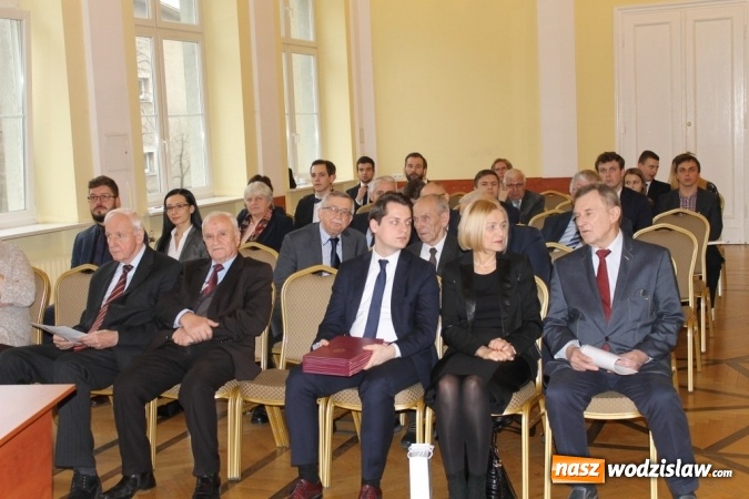 Zdjęcie w galerii na portalu naszwodzislaw.com: Paweł Długosz najlepszym absolwentem w kraju!  wiadomości z regionu