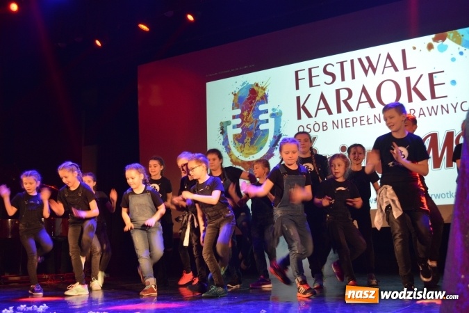 Zdjęcie w galerii na portalu naszwodzislaw.com: Za nami Festiwal Karaoke ŚpiewaMY. Zwyciężczyni nagra singiel!  wiadomości z regionu