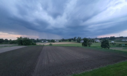Burzowe ostrzeżenie dla południowego Śląska – Racibórz, Rybnik i Wodzisław w strefie zagrożenia - Serwis informacyjny z Raciborza - naszraciborz.pl