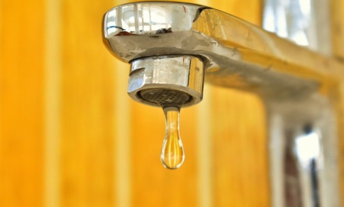 Przerwa w dostawie wody na wodzisławskiej ulicy - Serwis informacyjny z Raciborza - naszraciborz.pl