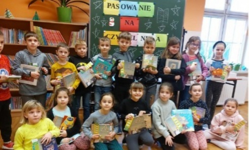 Pasowanie na czytelnika w ZSP3 - Serwis informacyjny z Wodzisławia Śląskiego - naszwodzislaw.com