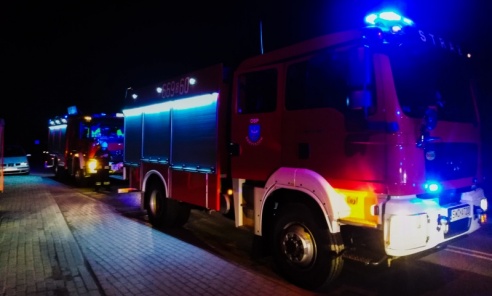 Strażacka akcja na Młodzieżowej w Zawadzie - Serwis informacyjny z Raciborza - naszraciborz.pl