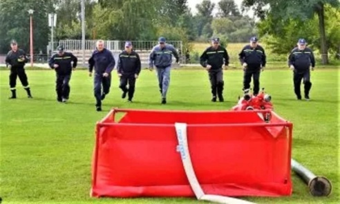 Gminne zawody sportowo-pożarnicze starszych panów w Łaziskach - Serwis informacyjny z Wodzisławia Śląskiego - naszwodzislaw.com