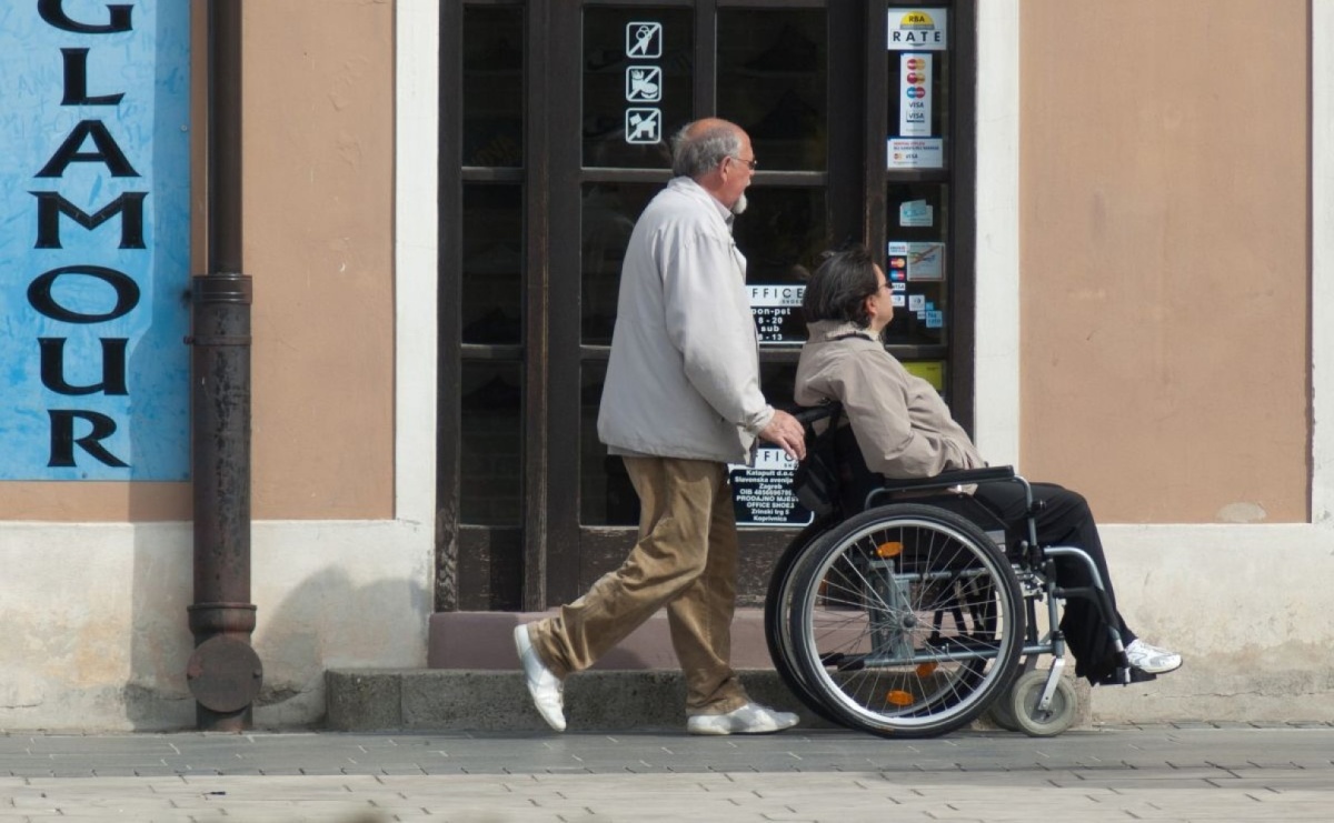 Opieka wytchnieniowa. Rusza nabór osób świadczących pomoc - Serwis informacyjny z Raciborza - naszraciborz.pl