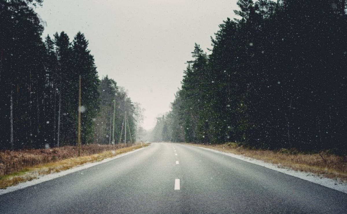 Bądźcie ostrożni na drogach. Jest ślisko - Serwis informacyjny z Raciborza - naszraciborz.pl