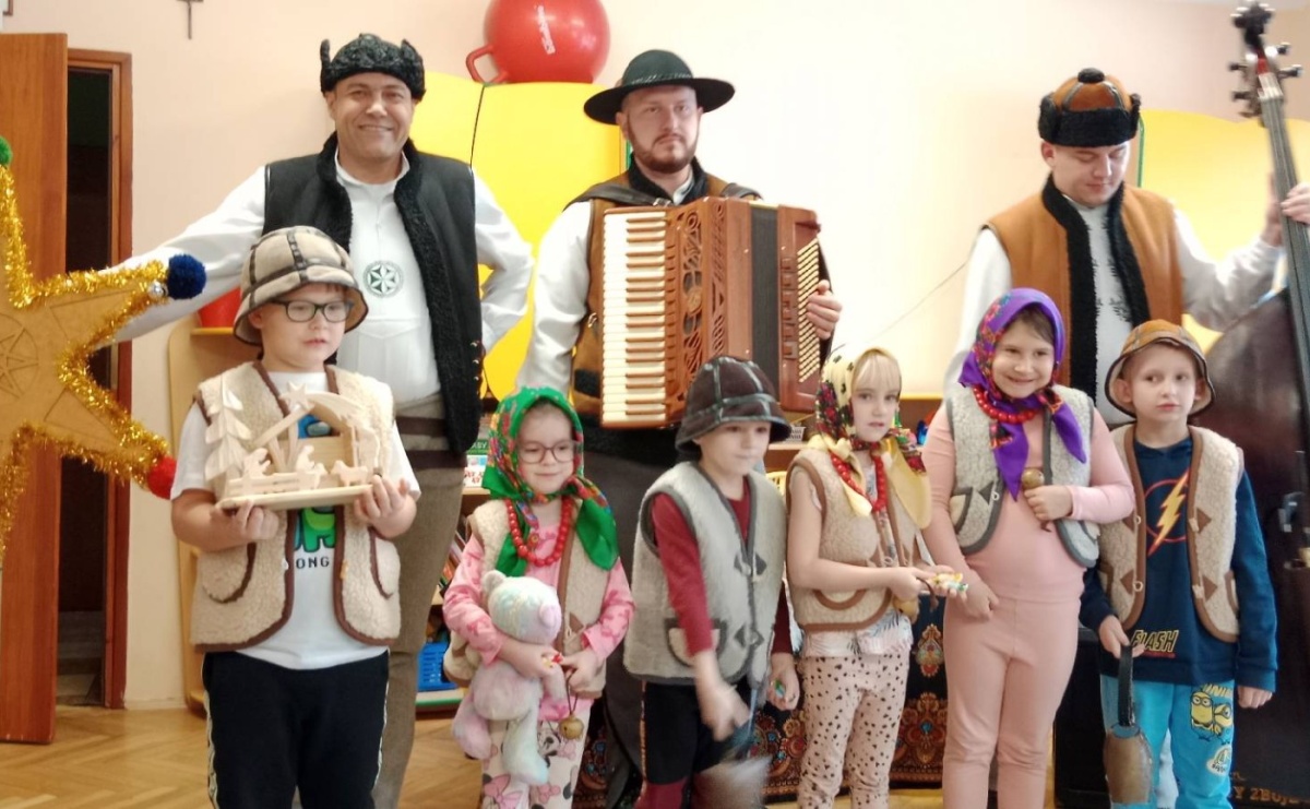 Beskidzcy Zbóje w Przedszkolu nr 1 - Serwis informacyjny z Raciborza - naszraciborz.pl