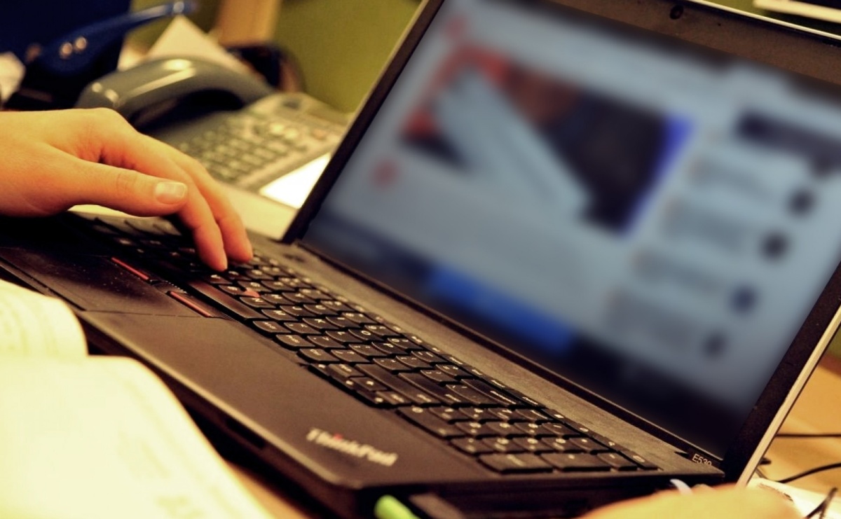 Uwaga na oszustów internetowych. Podszywają się pod ZUS i wnioski 800plus - Serwis informacyjny z Wodzisławia Śląskiego - naszwodzislaw.com