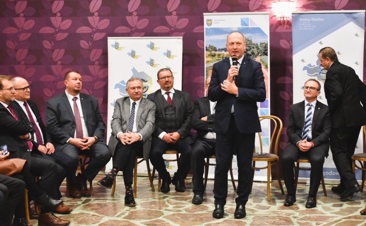 Wiceminister edukacji odwiedził Gminę Godów - Serwis informacyjny z Raciborza - naszraciborz.pl